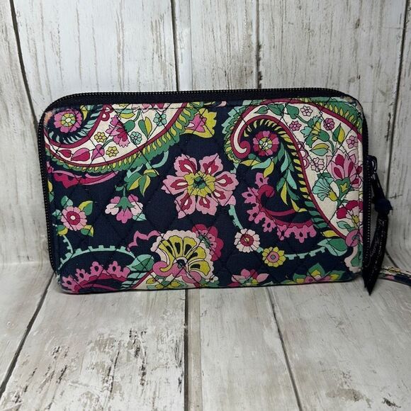 Vera Bradley Petal Paisley Wristlet Wallet Tech Case - Picture 1 of 6